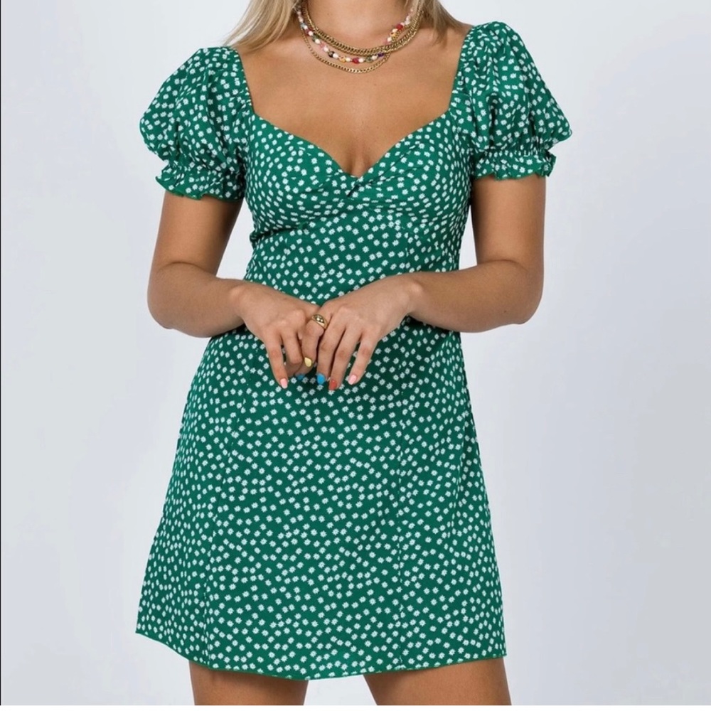 👑💚Princess Polly green mini dress💚